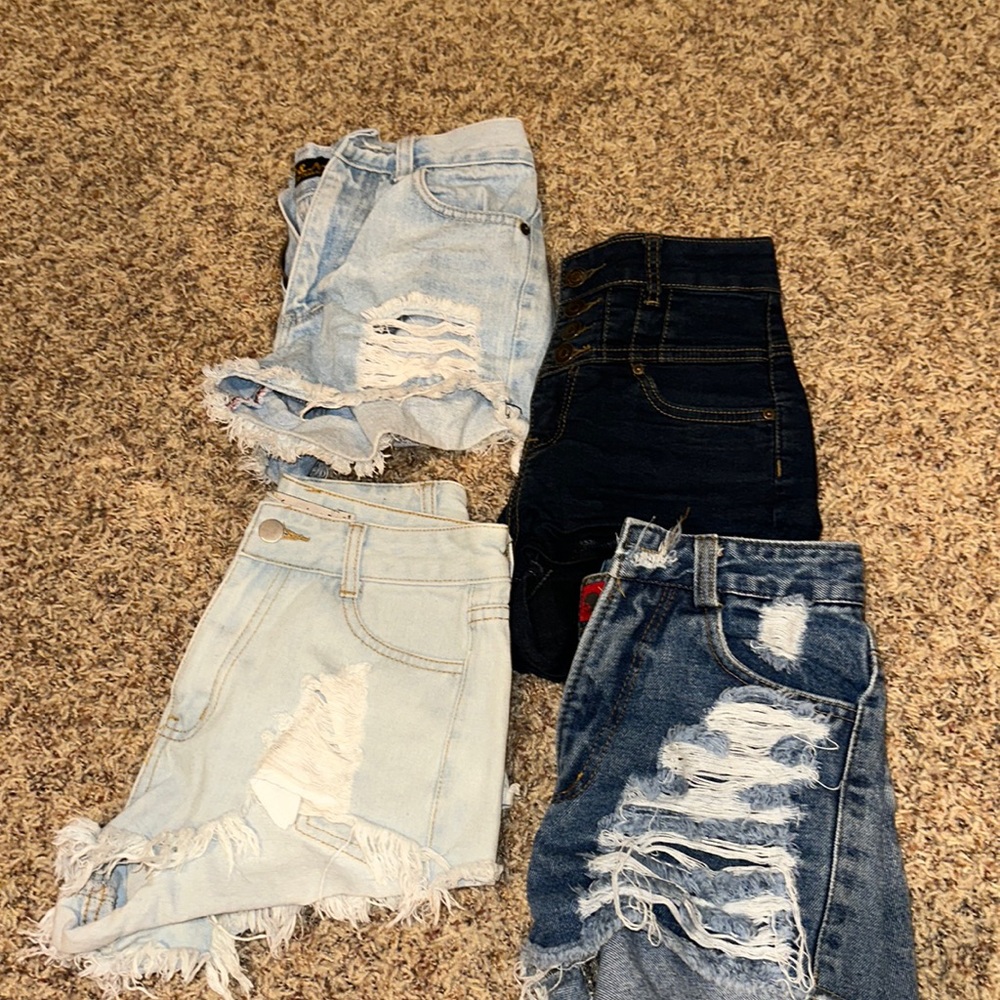 Bundle of shorts